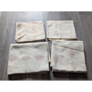 Vtg Thomaston New Era Twin Flat Sheets Floral Print  Cream & Pastel Colors